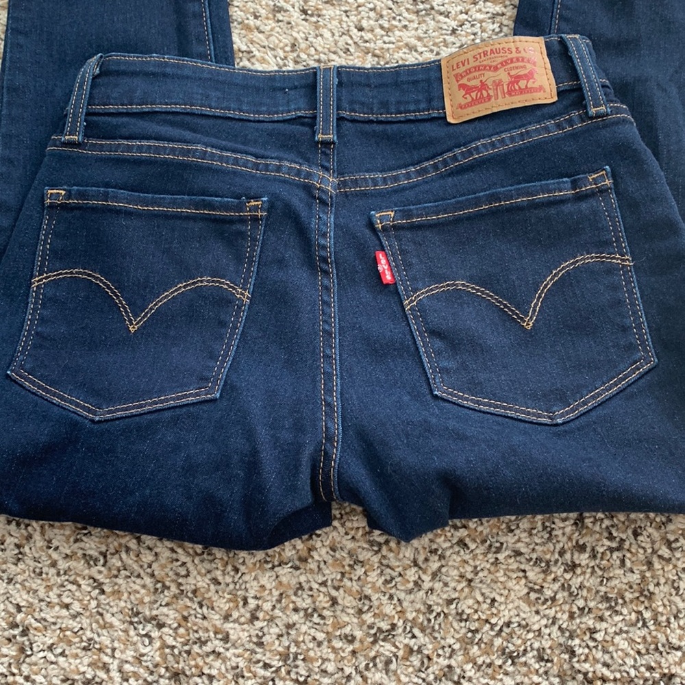 Levi’s 711 Skinny Jean